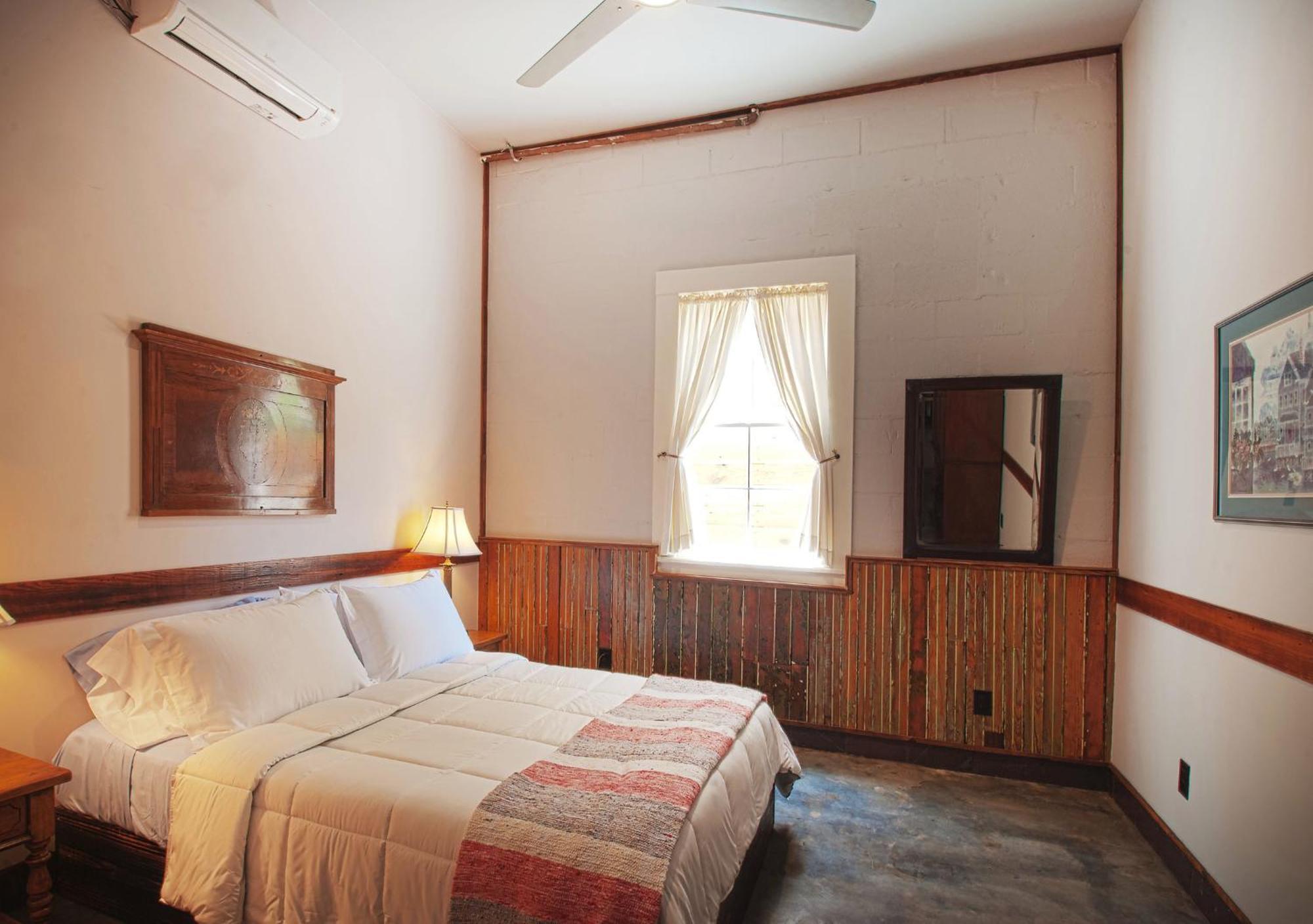 Inn At The Old Jail นิวออร์ลีนส์ ภายนอก รูปภาพ