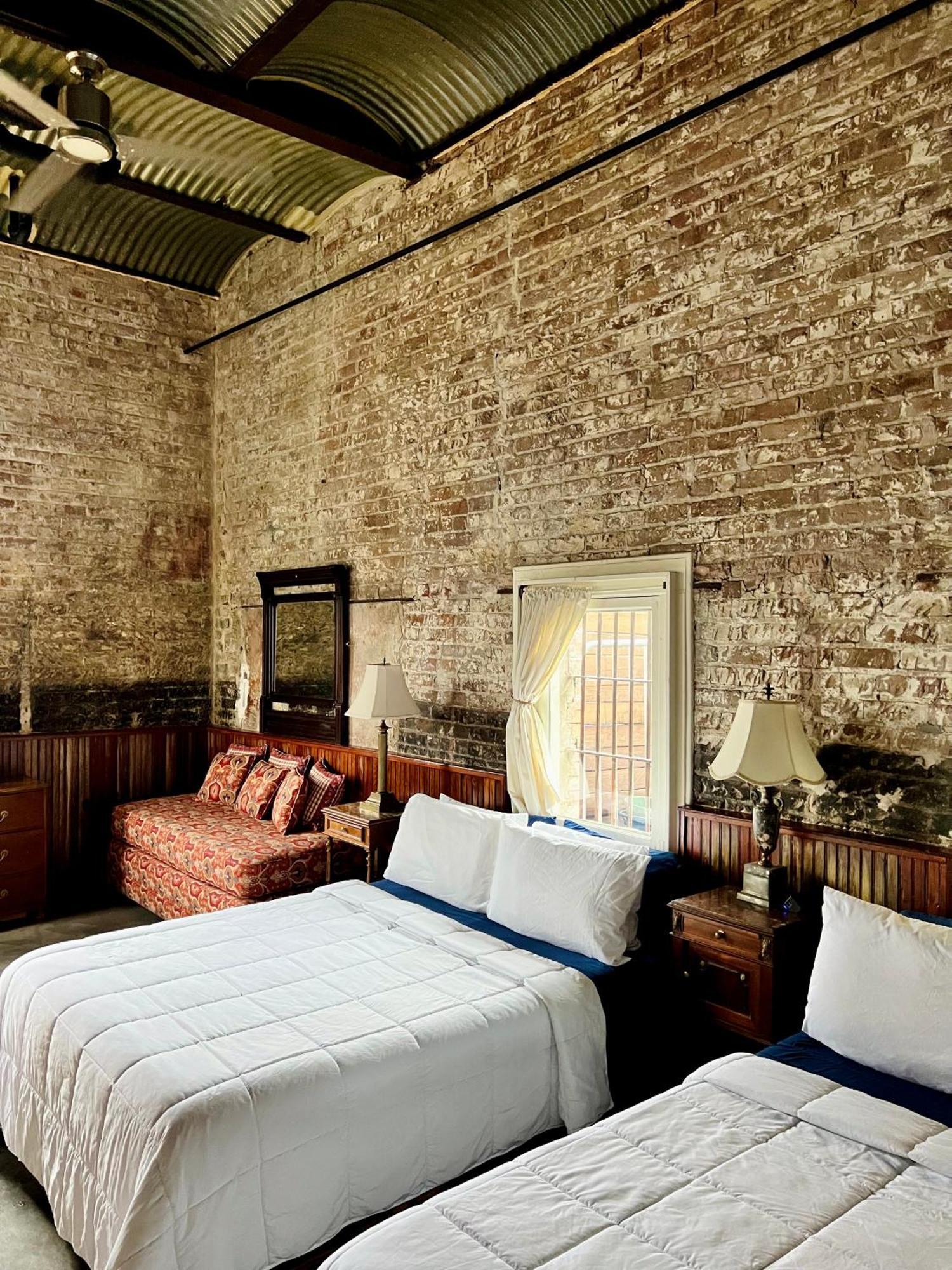 Inn At The Old Jail นิวออร์ลีนส์ ภายนอก รูปภาพ